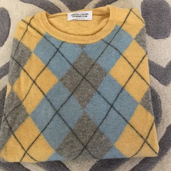 United colors of Benetton sweater  last day - Picture 2 of 5